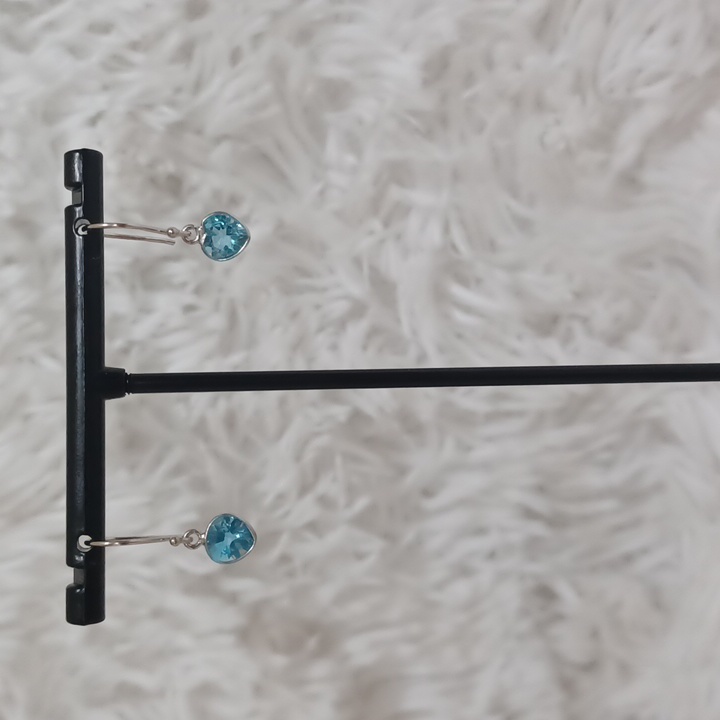 Colleen Lopez Blue Topaz Heart Drop Earrings Nib